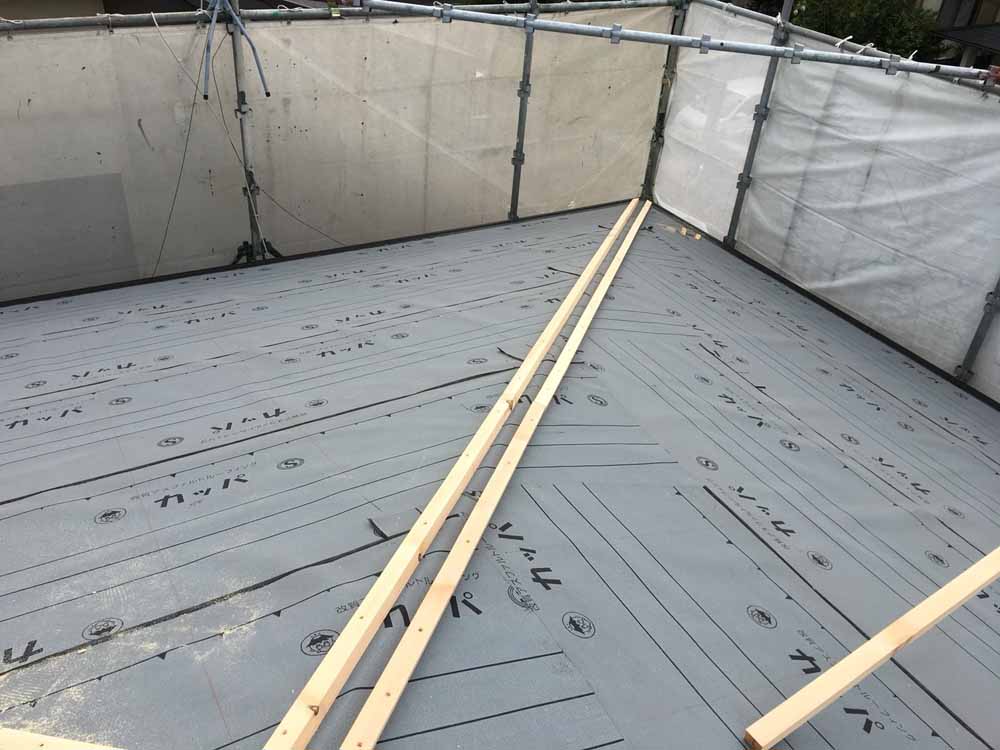 桑名市 棟下地　枕木施工中