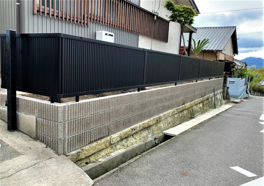桑名市 目隠しフェンスをつけて完成です