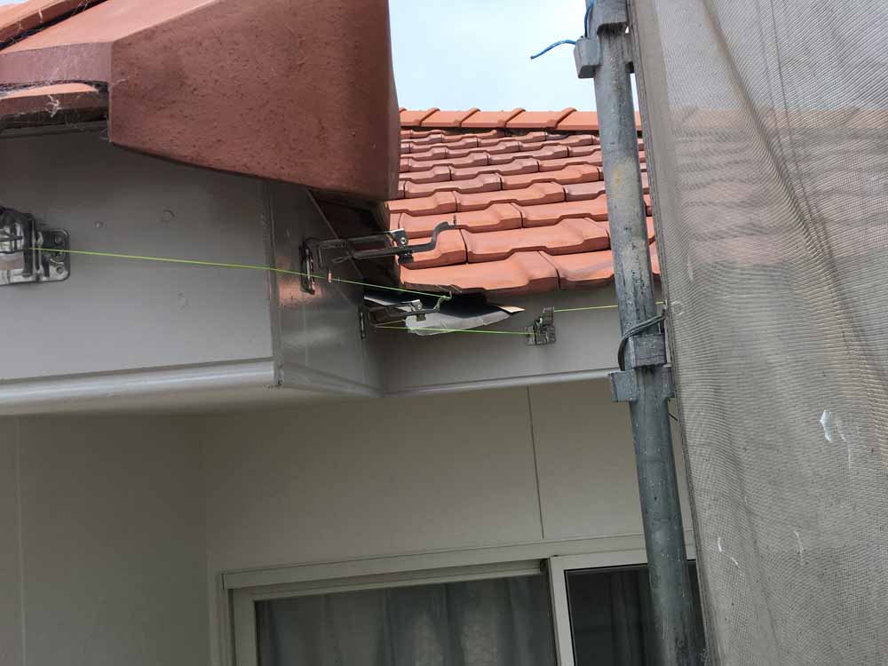 桑名市・K様邸 軒金具取付