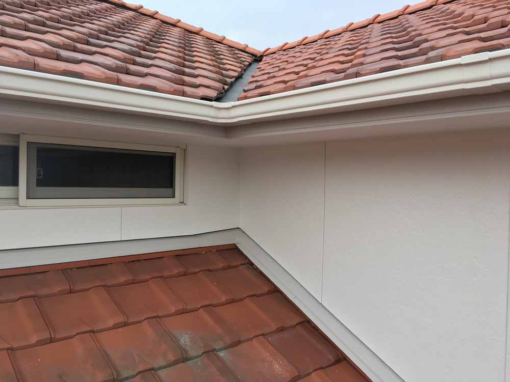 桑名市・K様邸 軒樋取り付け